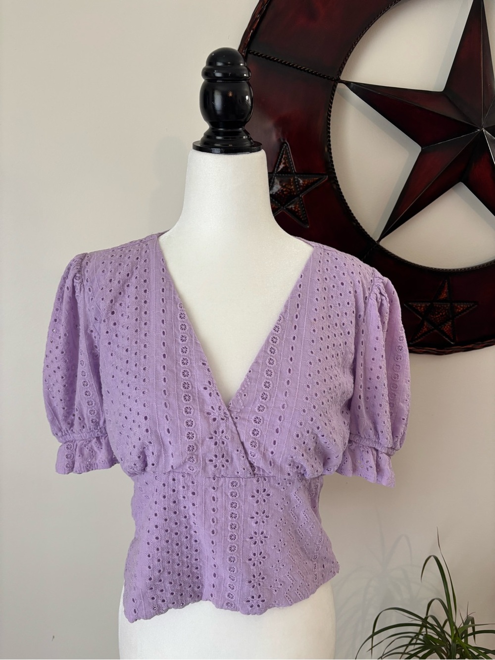 Ela Feminine Romantic Cotton Purple Eyelet Wrap-Style Puff B-Neck Sleeve Top Lg